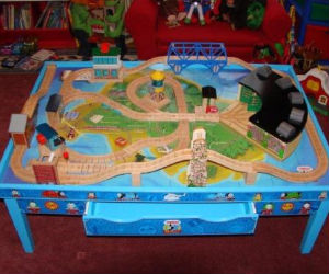thomas and friends wooden railway table
