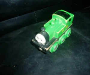 Wooden BRIO Oliver engine