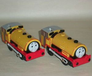 TOMY Bill and Ben battery trains