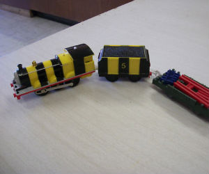 Trackmaster Busy Bee James battery operated trains